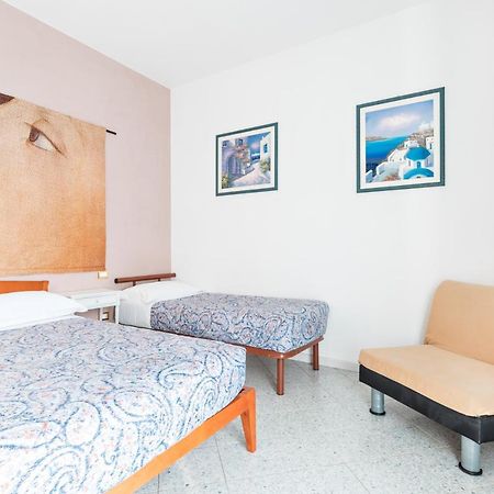 Lia Rooms 2 La Spezia Bagian luar foto