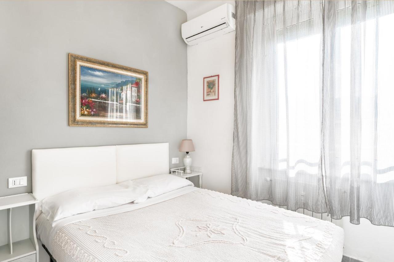 Lia Rooms 2 La Spezia Bagian luar foto